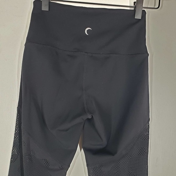 Zyia Active Black Luxe Camo Mesh 7/8 Leggings 0 - Picture 9 of 11